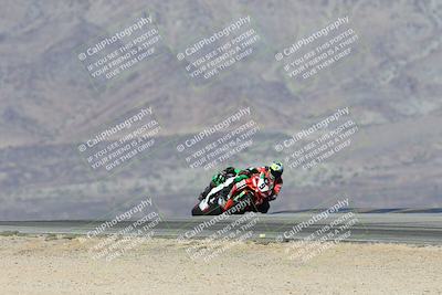 media/Dec-07-2025-CVMA (Sun) [[3e7d2de5dc]]/Race 7-Formula Lightweight Twins Shootout/